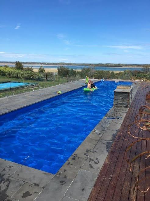 Franks Fibreglass Pools